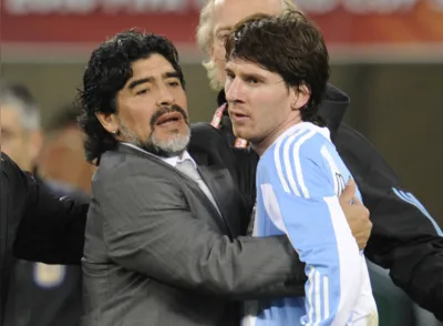 Imagem ilustrativa da imagem Messi e Argentina homenageiam Maradona 2 anos após morte do craque