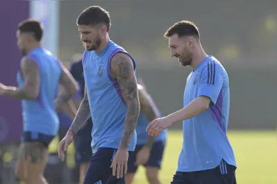 Imagem ilustrativa da imagem Messi treina com o grupo na véspera da estreia da Argentina