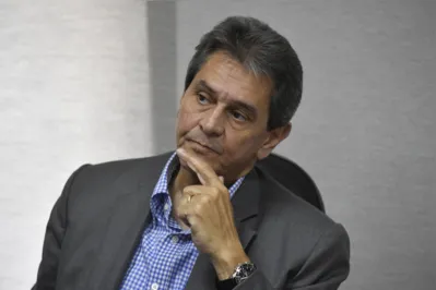 A operação no domingo, na casa de Roberto Jefferson, ocorreu um dia após o político de extrema direita xingar a ministra Cármen Lúcia