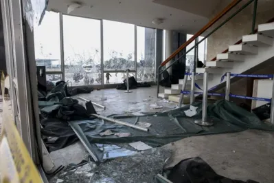 Parte do STF destruída por extremistas no dia 8 de janeiro