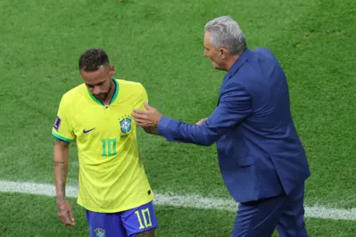 Imagem ilustrativa da imagem Neymar será avaliado no sábado para definir data de retorno