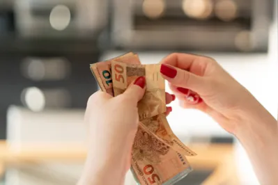 A prévia do Salariômetro de fevereiro aponta para 85,7% dos reajustes acima do INPC