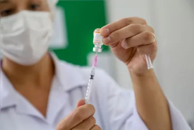 Imagem ilustrativa da imagem PR receberá 53,6 mil vacinas contra a Covid para menos de 2 anos