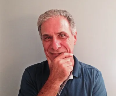 Domingos Pellegrini: "Os contos se passam no tempo mais importante e mais florido da nossa vida, quando se formam o corpo e o caráter "