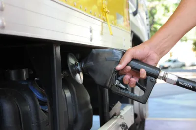 Imagem ilustrativa da imagem Petrobras reduz preço do diesel nas refinarias em 8,9%