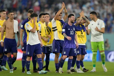 Imagem ilustrativa da imagem Polônia perde para a Argentina, mas se classifica para as oitavas