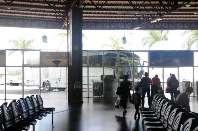 Imagem ilustrativa da imagem Quais os direitos para quem perdeu voo ou ônibus por causa de protestos?