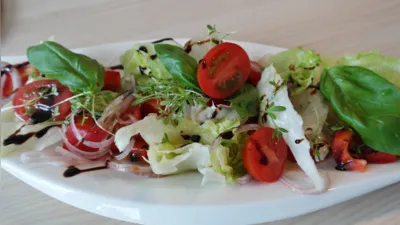 Imagem ilustrativa da imagem Qual salada que você mais gosta, com ou sem frutas?