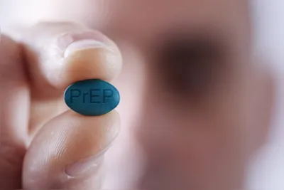 A Prep consiste em tomar diariamente a combinação dos antirretrovirais tenofovir e entricitabina, evitando assim a infecção pelo vírus causador da Aids