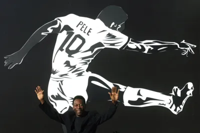 O Rei Pelé vestiu o manto santista em 410 jogos no Estadual e com seus 466 gols, teve uma média de 1,13 por partida
