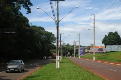 O trânsito na avenida Castelo Branco, na zona oeste, será alterado pela CMTU e terá sentido único em direção à UEL das 12h às 14h