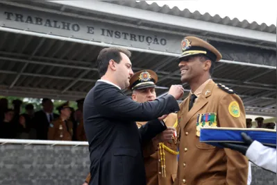 O governador Carlos Massa Ratinho Júnior nomeou nesta segunda-feira (9) o coronel Sérgio Almir Teixeira para o comando da Polícia Militar