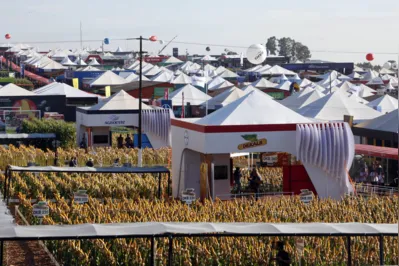 Imagem ilustrativa da imagem Show Rural bate recorde de público e movimenta mais de R$ 5 bilhões