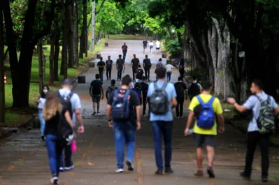 .A UEL inicia as aulas do segundo semestre de 2022 no dia 23 de janeiro, com término em 2 de junho
