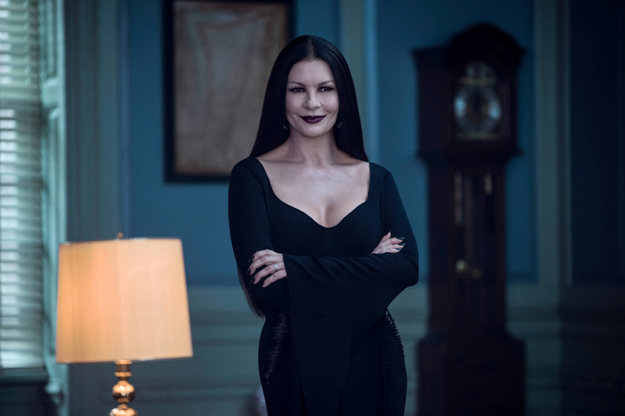 Catherine ZetaJones ressuscita Mortícia Addams no streaming
