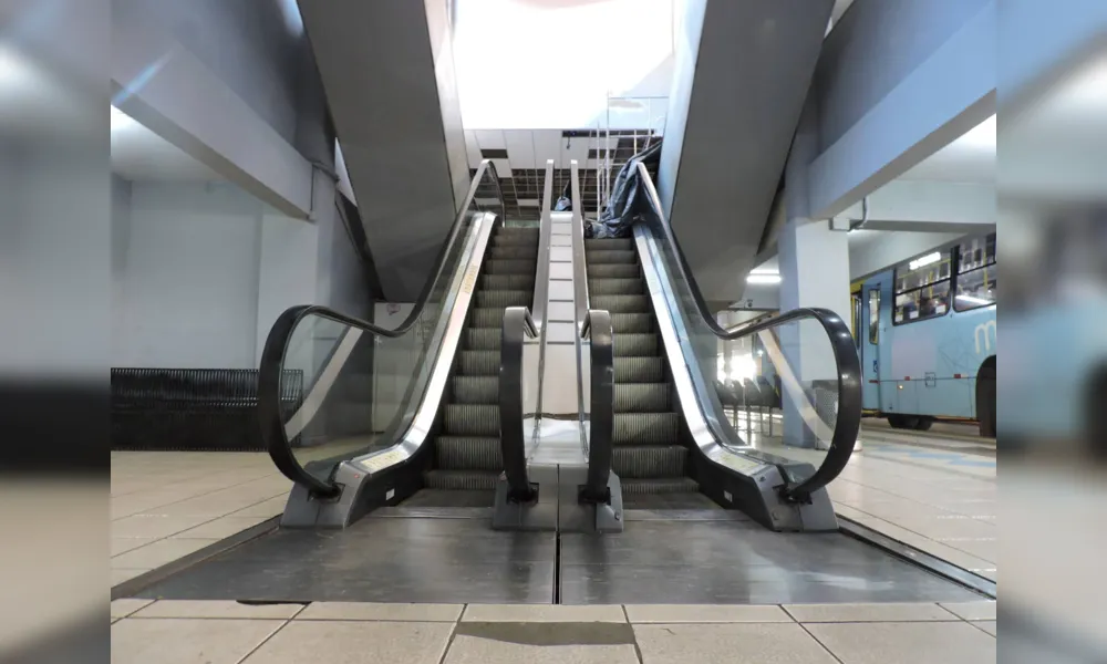Imagem ilustrativa da imagem Escadas rolantes do Terminal Central estão sem funcionar há um mês