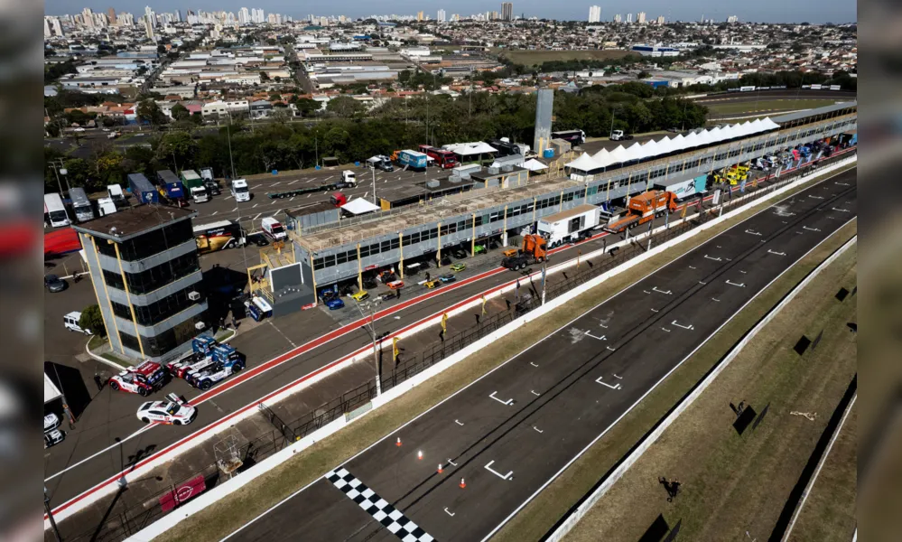 Imagem ilustrativa da imagem Londrina recebe etapas da Copa Truck e provas da Nascar