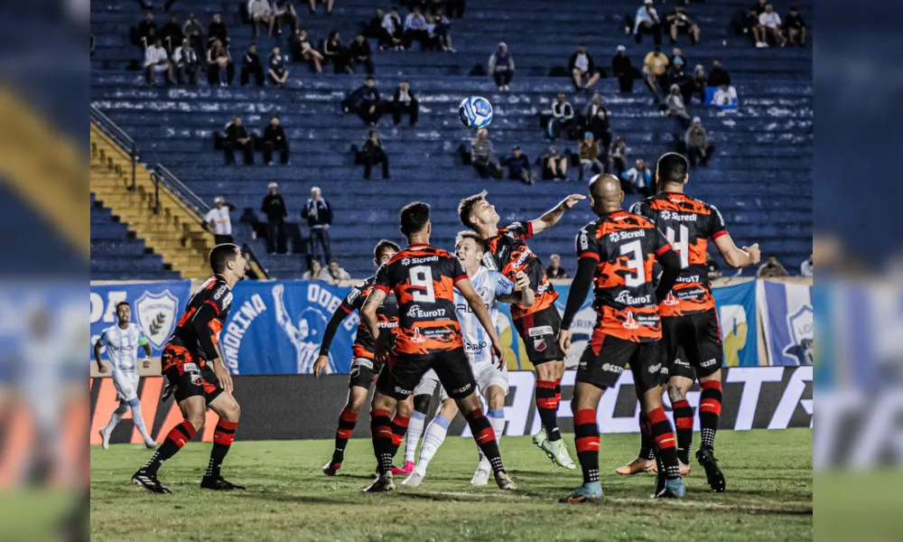Mais uma vez, LEC levou gol cedo, mas buscou o empate, que é insuficiente para fazer o time sair do lugar