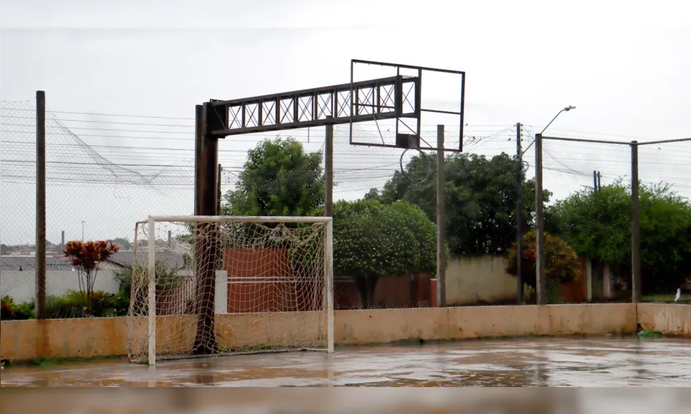 Imagem ilustrativa da imagem Prefeitura abre licitação para reformar dez quadras poliesportivas