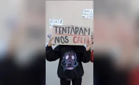 Pais e alunas protestam contra professores suspeitos de assédio