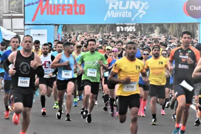 Imagem ilustrativa da imagem 3.700  participam  de corrida de rua em Londrina