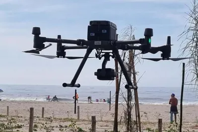 Drones auxiliam bombeiros em salvamentos aquáticos no Litoral do Paraná