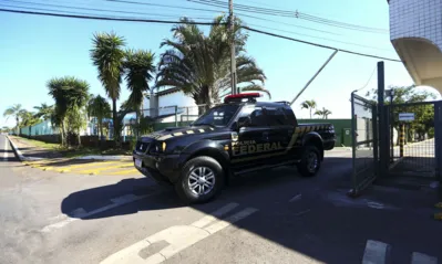 Imagem ilustrativa da imagem Bolsonaro sabia de fraude em cartão de vacinação, dizem PF e Moraes