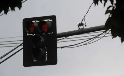 Imagem ilustrativa da imagem CMTU republica edital de  R$ 19,6 milhões para renovar semáforos