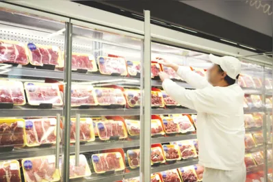 As carnes foram os principais produtos da cesta com o maior recuo de preços no período, segundo a Abras
