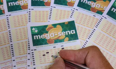 Imagem ilustrativa da imagem De avião a hotel: o que dá para comprar com R$ 50 mi da Mega-Sena