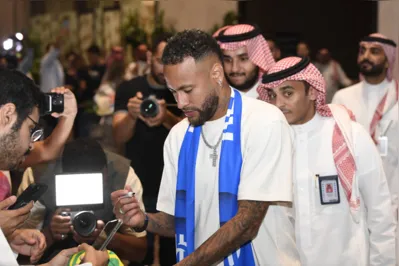Neymar desembarcou nesta sexta-feira na Arábia Saudita para se apresentar ao Al-Hilal