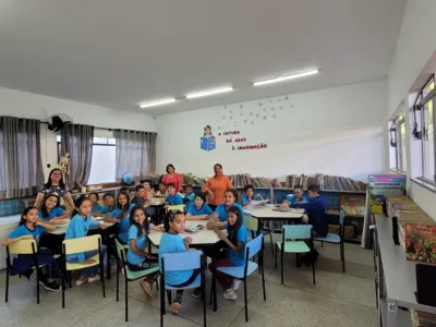 Biblioteca da Escola Municipal Francisco Aquino, no Distrito de São Luiz: acervo reforçado pelaas doações