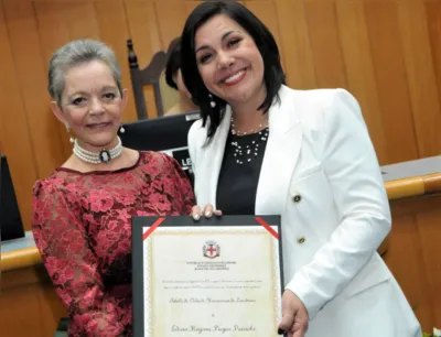 Edina Panichi com a vereadora Flávia Cabral