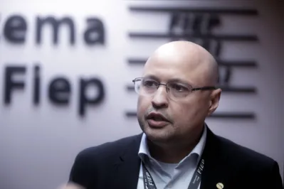 Imagem ilustrativa da imagem Edson Vasconcelos é eleito presidente da Fiep para quadriênio 2023-2027