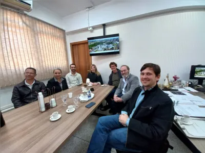 Erico Vital Brazil (segundo à direita): O Brasil é referência e pioneiro nas Américas, com tratamento (contra picadas de animais peçonhentos) gratuito e de qualidade”,