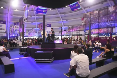 Expositores na Expo Favela Innovation, o encontro de empreendedores das favelas e periferias com oportunidades do asfalto, no WTC Events Center em São Paulo