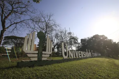 Imagem ilustrativa da imagem Feira das Profissões da UEL recebe inscrições de 318 escolas