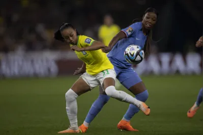 Imagem ilustrativa da imagem França se impõe pelo alto e derrota Brasil na Copa do Mundo feminina