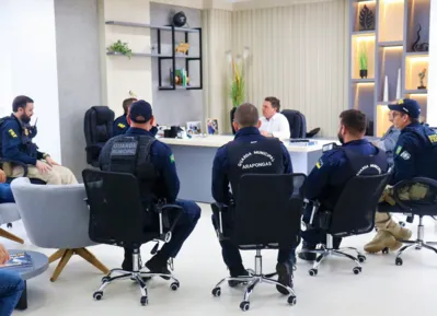 Imagem ilustrativa da imagem Guarda Municipal de Arapongas e PRF atuarão de maneira integrada