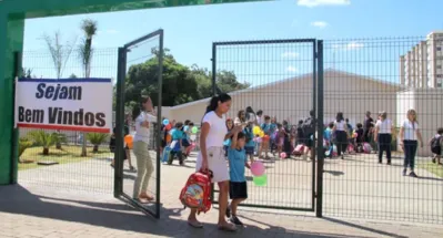 Imagem ilustrativa da imagem Inspetores nas escolas de Londrina custarão até R$ 12,2 mi por dois anos