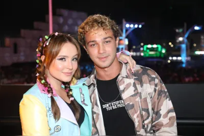Larissa Manoela e o noivo André Luiz Frambach