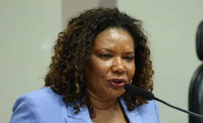 A ministra da Cultura, Margareth Menezes, também marca presença no evento em Salvador que regulamenta a Lei Paulo Gustavo