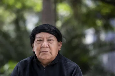Davi Kopenawa: escritor indígena tem parceria bem sucedida com o antropólogo francês Bruce Albert  num projeto multicultural