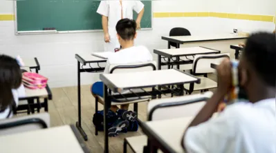 Imagem ilustrativa da imagem Londrina sai na frente em iniciativas antirracismo dentro das escolas