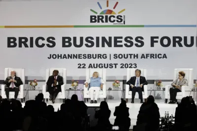 A ampliação do número de países integrantes é uma das pautas da cúpula dos Brics em Joanesburgo