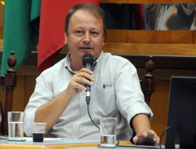 Secretário municipal de Fazenda, João Carlos Perez, defende que mudanças venham acompanhadas de novo pacto federativo