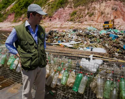 Em 2020, o Plano de Combate ao Lixo no Mar do Ministério do Meio Ambiente retirou 400 toneladas de lixo em praias, rios e mangues