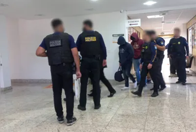 Imagem ilustrativa da imagem PMs presos desviavam drogas apreendidas para revender, diz Gaeco
