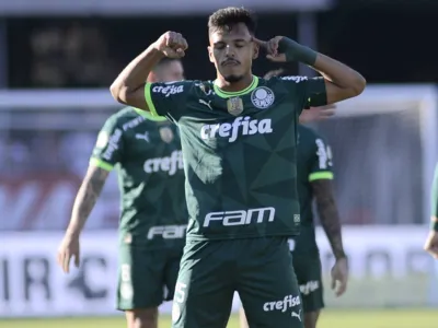 Gabriel Menino recuperou a bola na entrada da área e bateu cruzado para fazer 1 a 0 para o Palmeiras
