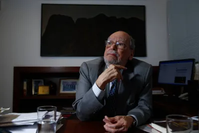Sepúlveda Pertence, ex-ministro do STF por 18 anos, morreu neste domingo (2), em Brasília